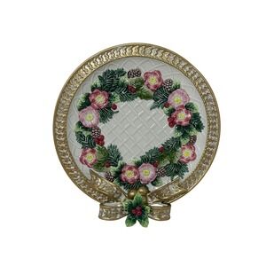 Fitz and Floyd‎ Christmas Wreath Decorative Plate Gold Trim 3D Relief 9.25 inch